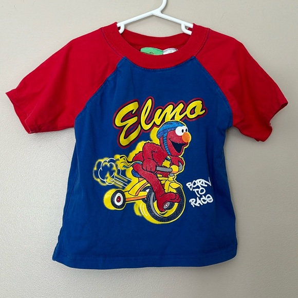 Sesame Street Other - Sesame Street Elmo 2007 short sleeve tee